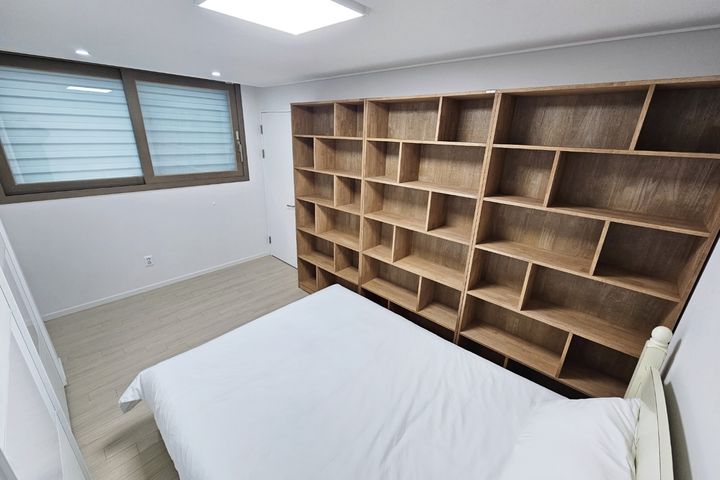 Clean 3-room, 2-bathroom apartment in Dogok-d 11th image