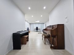 Clean 3-room, 2-bathroom apartment in Dogok-d 1th image