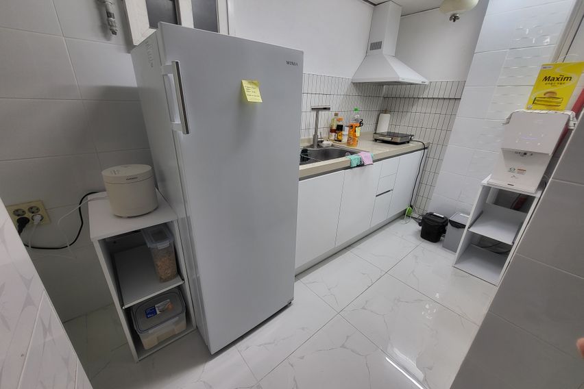 넓은외창샤워룸/여성전용