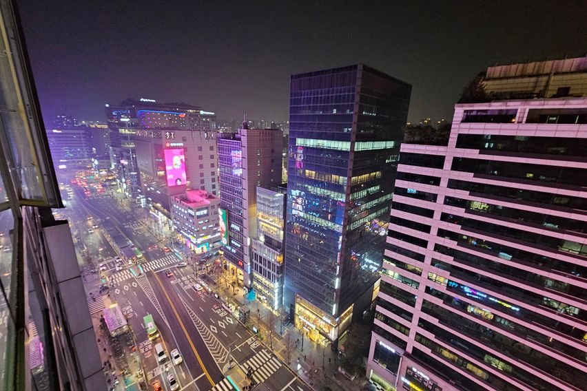 홍대 1분거리 최고층뷰