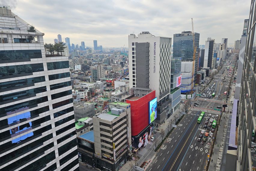 홍대 1분거리 최고층뷰