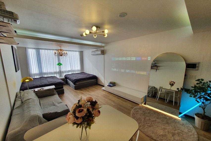 모던하우스 강남역 2번째 이미지