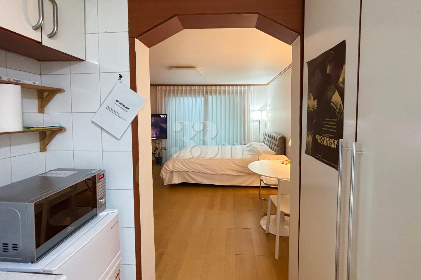 Cozy, fully furnished studio apartment in Yeo 9th image