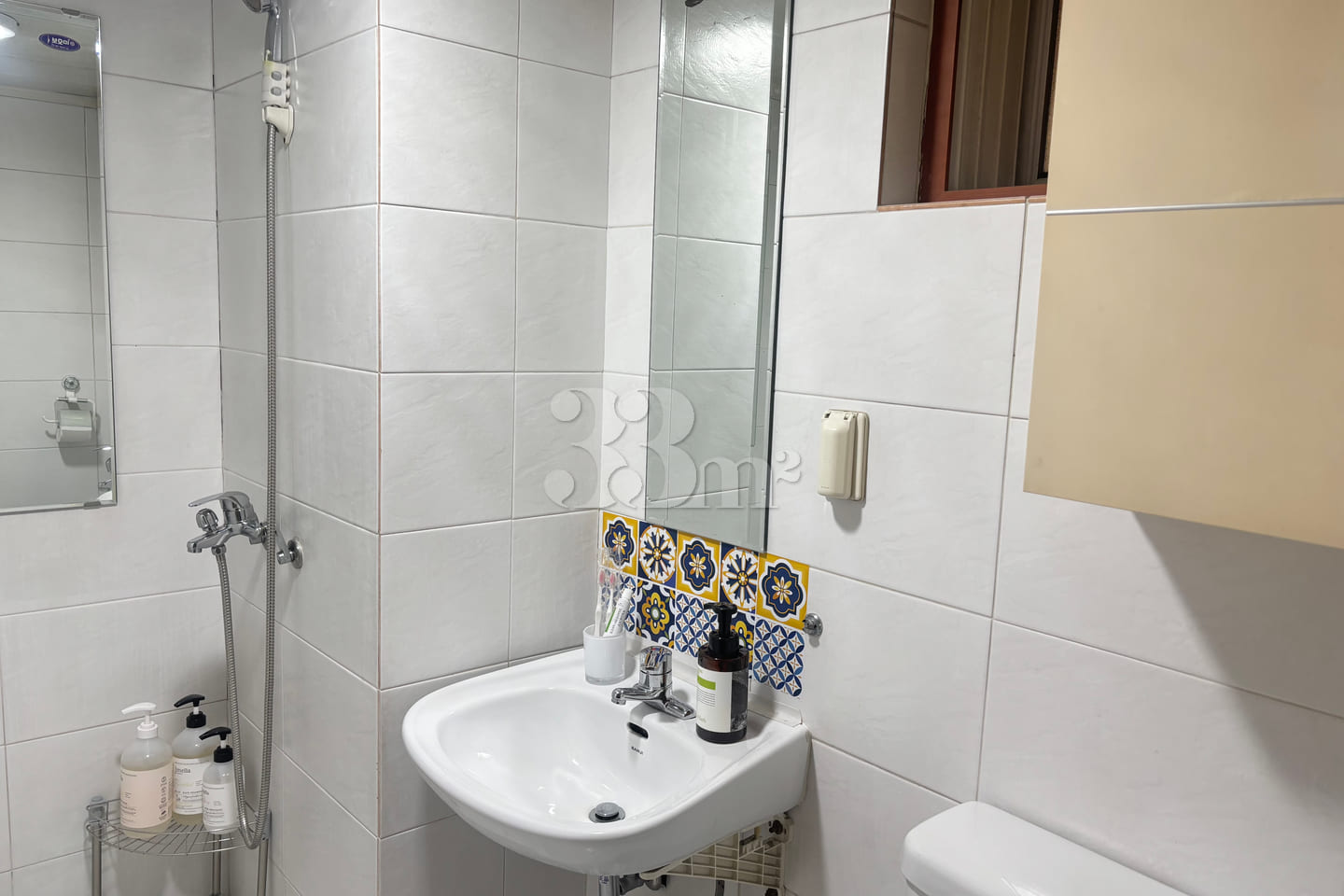 Cozy, fully furnished studio apartment in Yeo 19th image