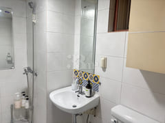 Cozy, fully furnished studio apartment in Yeo 19th image