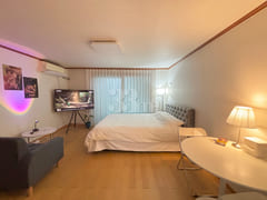 Cozy, fully furnished studio apartment in Yeo 10th image