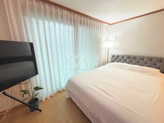 Cozy, fully furnished studio apartment in Yeo 16th image