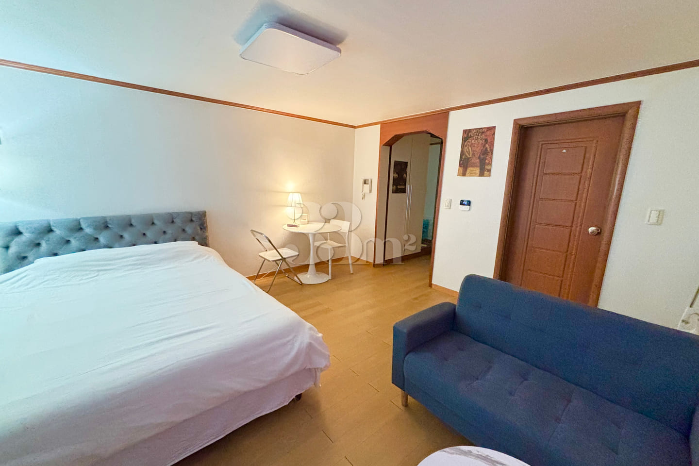 Cozy, fully furnished studio apartment in Yeo 13th image