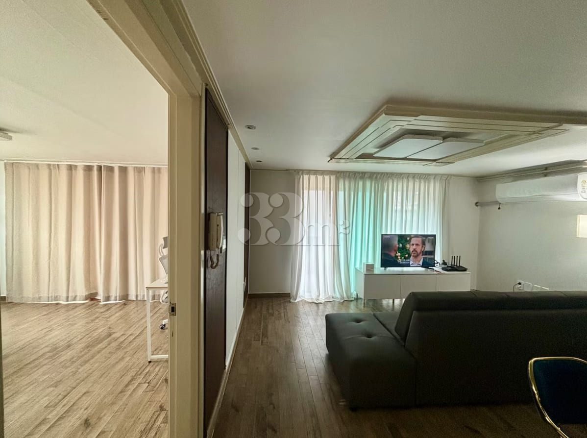 Spacious two-bedroom apartment in Yeoksam-don 13th image