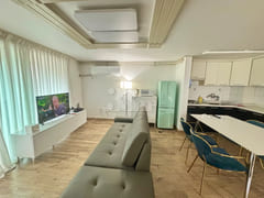 Spacious two-bedroom apartment in Yeoksam-don 8th image