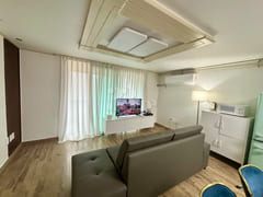 Spacious two-bedroom apartment in Yeoksam-don 9th image