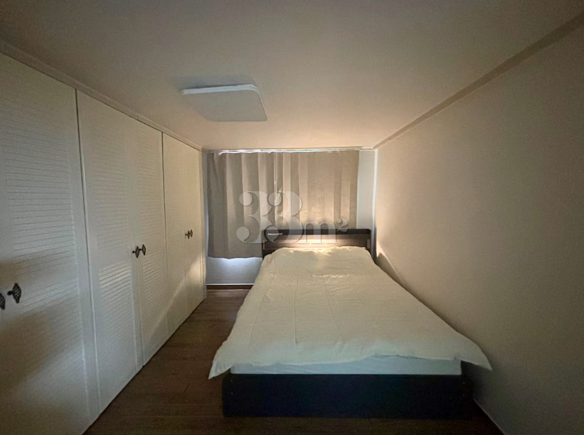 Spacious two-bedroom apartment in Yeoksam-don 7th image