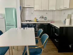 Spacious two-bedroom apartment in Yeoksam-don 10th image