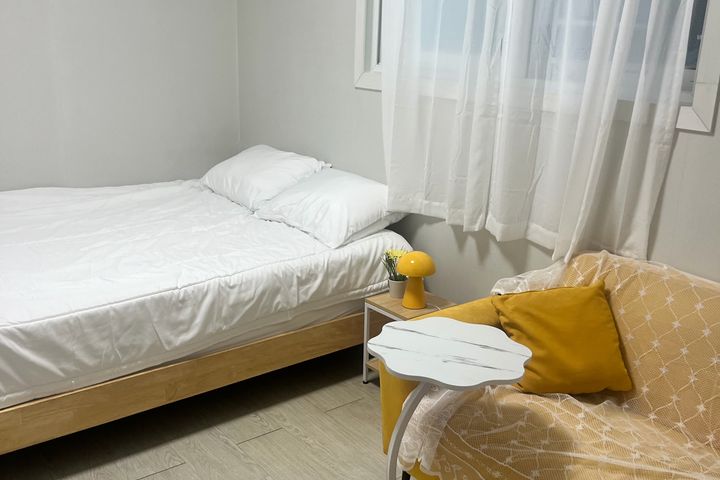 Clean accommodation for 4 in Sinchon/Hongdae 6th image