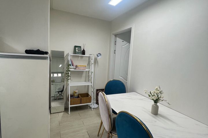 Clean accommodation for 4 in Sinchon/Hongdae 7th image