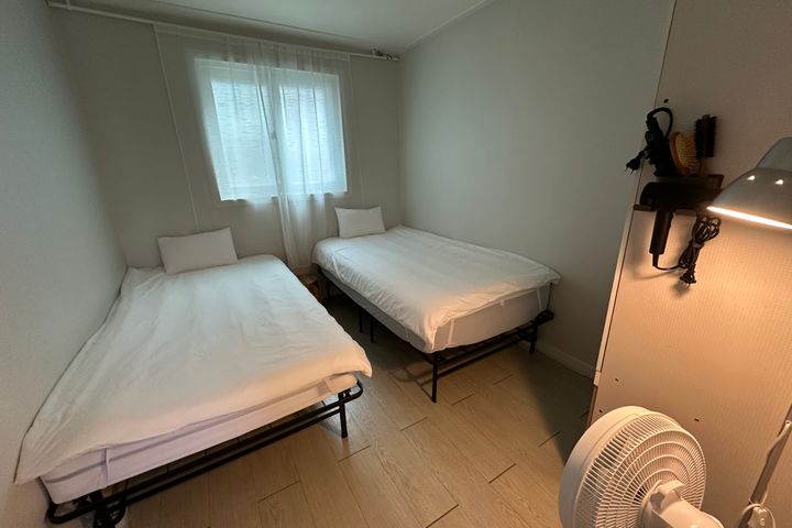 Clean accommodation for 4 in Sinchon/Hongdae 1th image