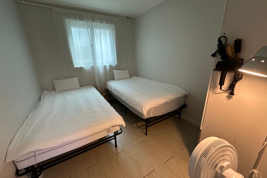 신촌/홍대 4인 깔끔한 1번째 이미지