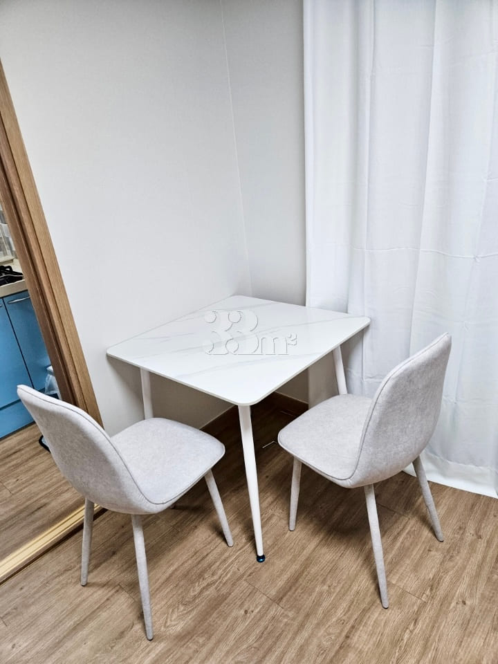 Studio apartment with a living room near Poha 3th image