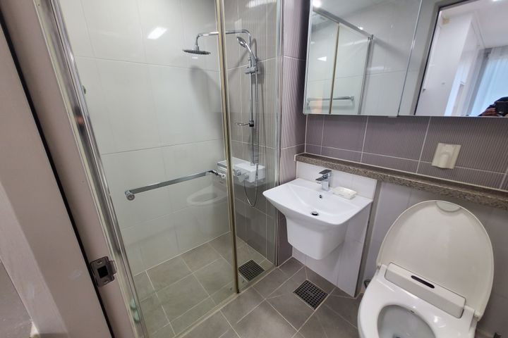 Yeouido, fully furnished, near Lines 5 & 2 10th image