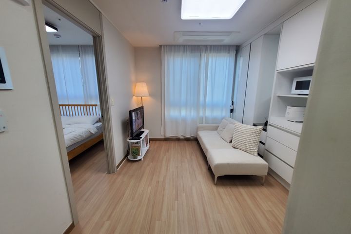 Yeouido, fully furnished, near Lines 5 & 2 15th image