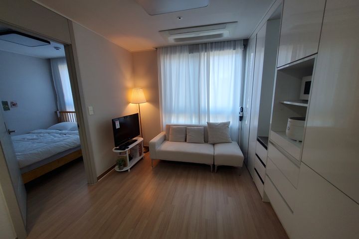 Yeouido, fully furnished, near Lines 5 & 2 19th image