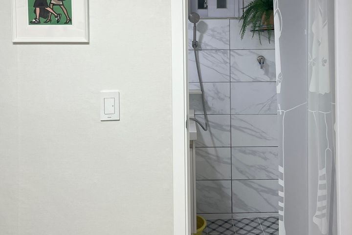 Stylish Two-Room Accommodation in Eunpyeong-g 8th image