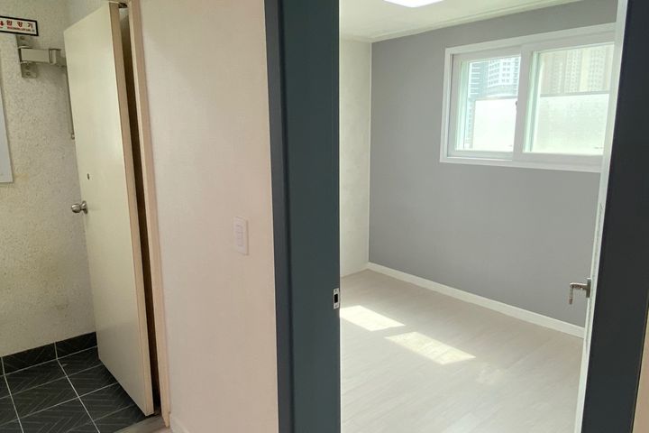 Doksan-dong Bright Two-Room Apartment, Parkin 13th image