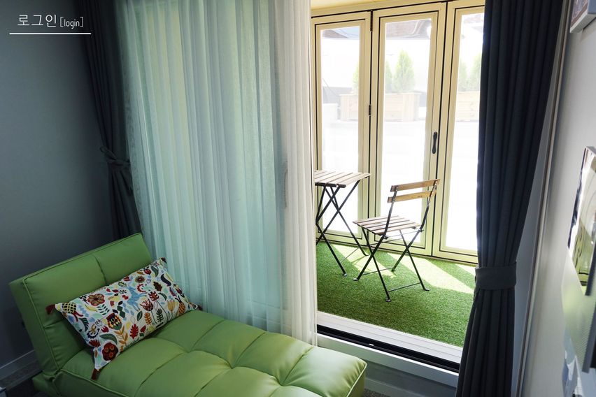 3 minutes from Hongik University Station Exit 2th image