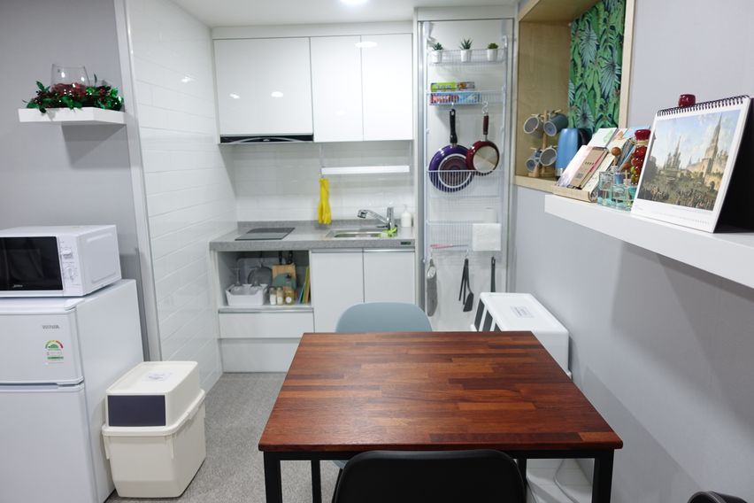 3 minutes from Hongik University Station Exit 11th image