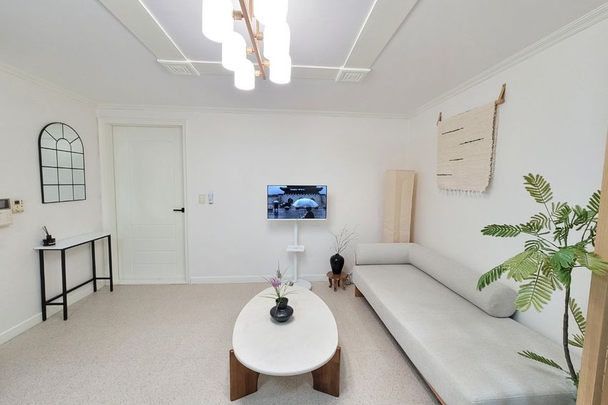 신촌역도보5분/넓은거실