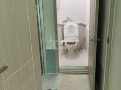 A comfortable room 1th image