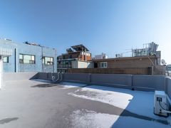 Netflix/+Rooftop 19th image