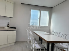 J House 3th image