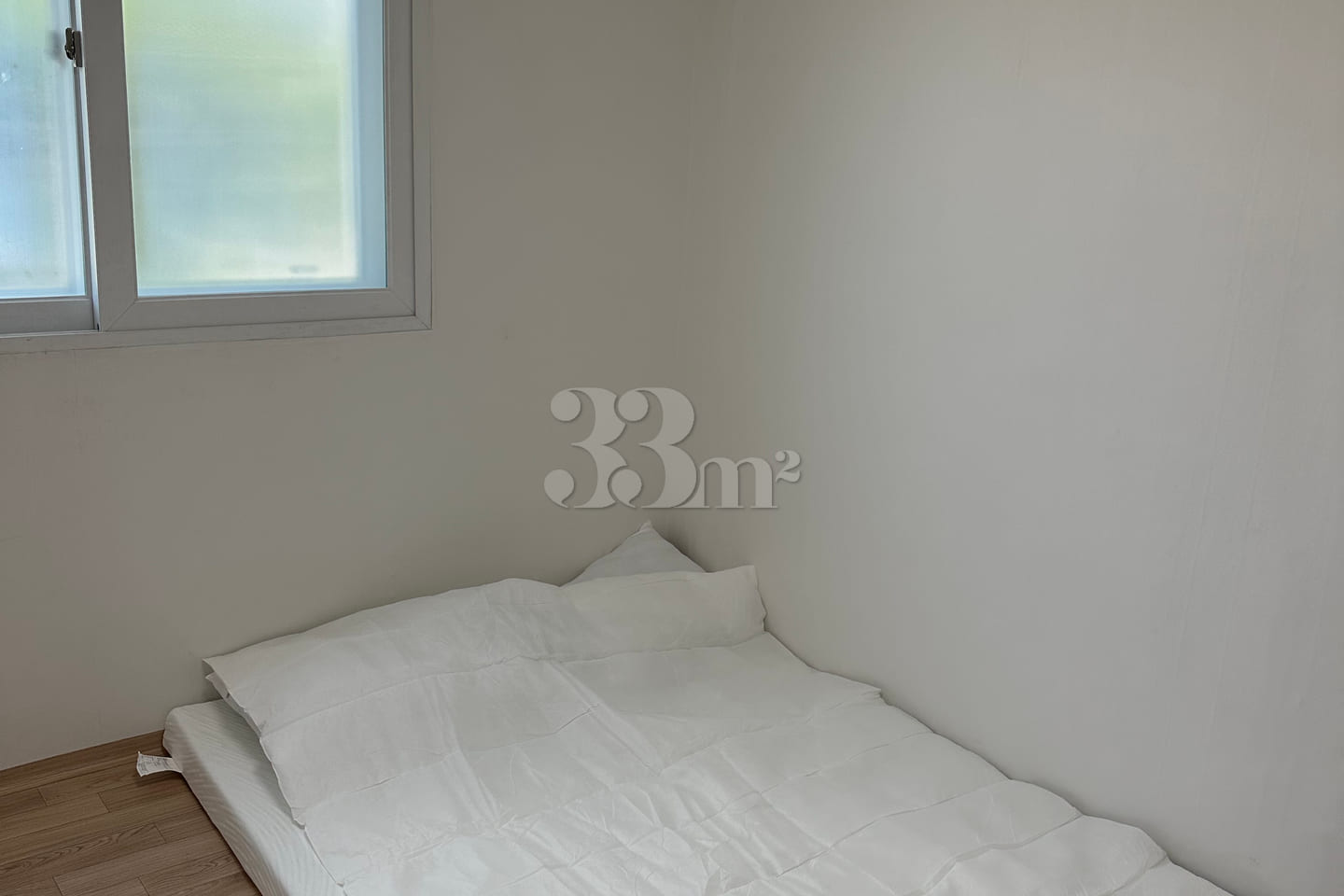 J House 2 4th image