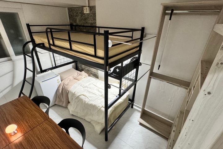 Kyung Hee University Fully Furnished Blue Hou 1th image