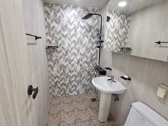 3 bedrooms, 2 bathrooms, elevator 5th image