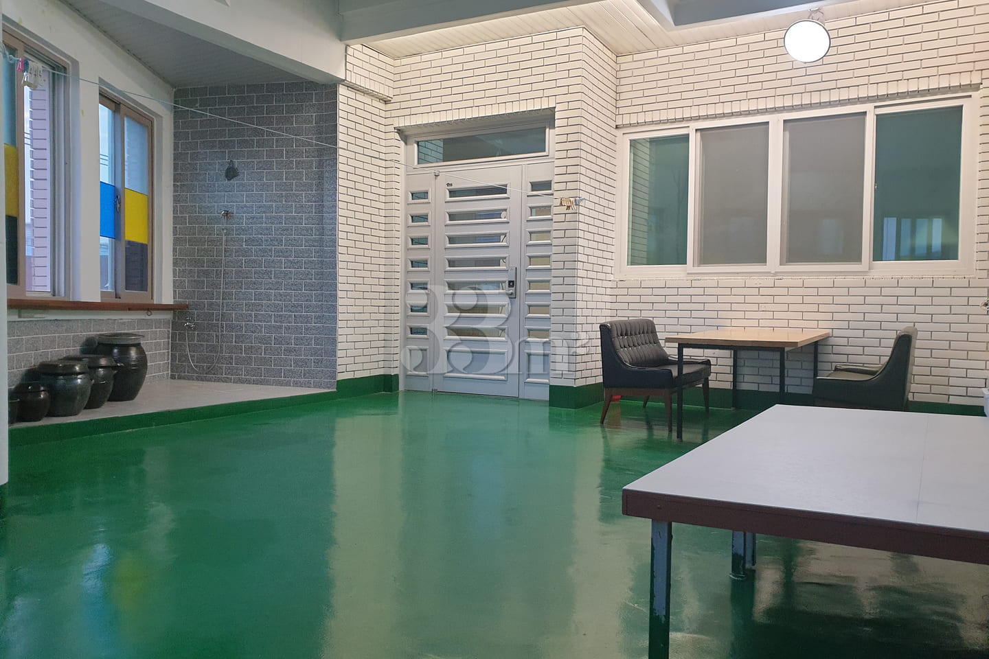 Newly renovated, fully equipped accommodation 18th image