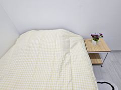 Neat Single Room B - Women Only 3th image