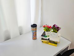 Neat Single Room B - Women Only 0th image