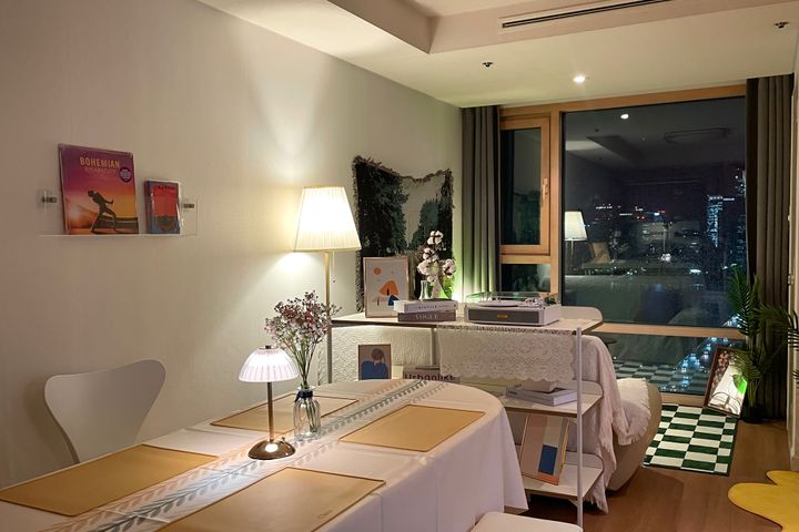 Mapo studio apartment with a prime view of th 5th image