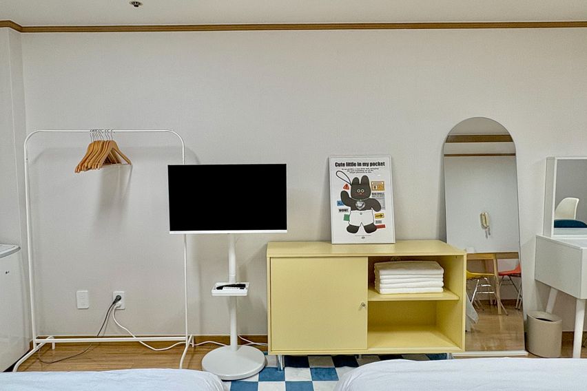 홍대입구역 챈하우스