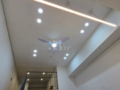 9-pyeong apartment next to Dongtan Lake with 2th image