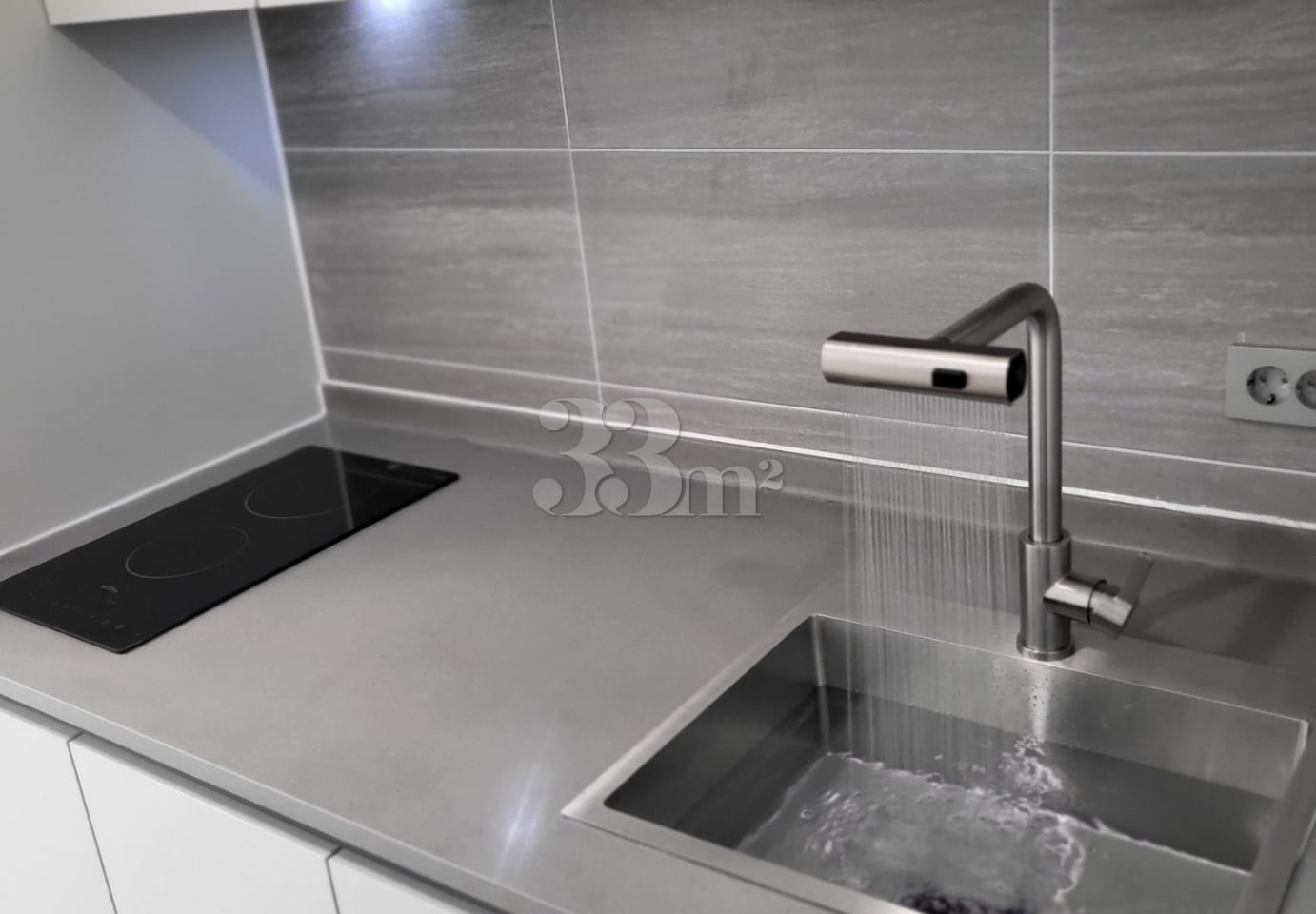9-pyeong apartment next to Dongtan Lake with  10th image