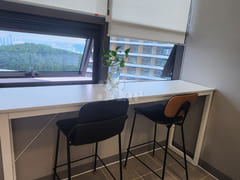 9-pyeong apartment next to Dongtan Lake with 18th image