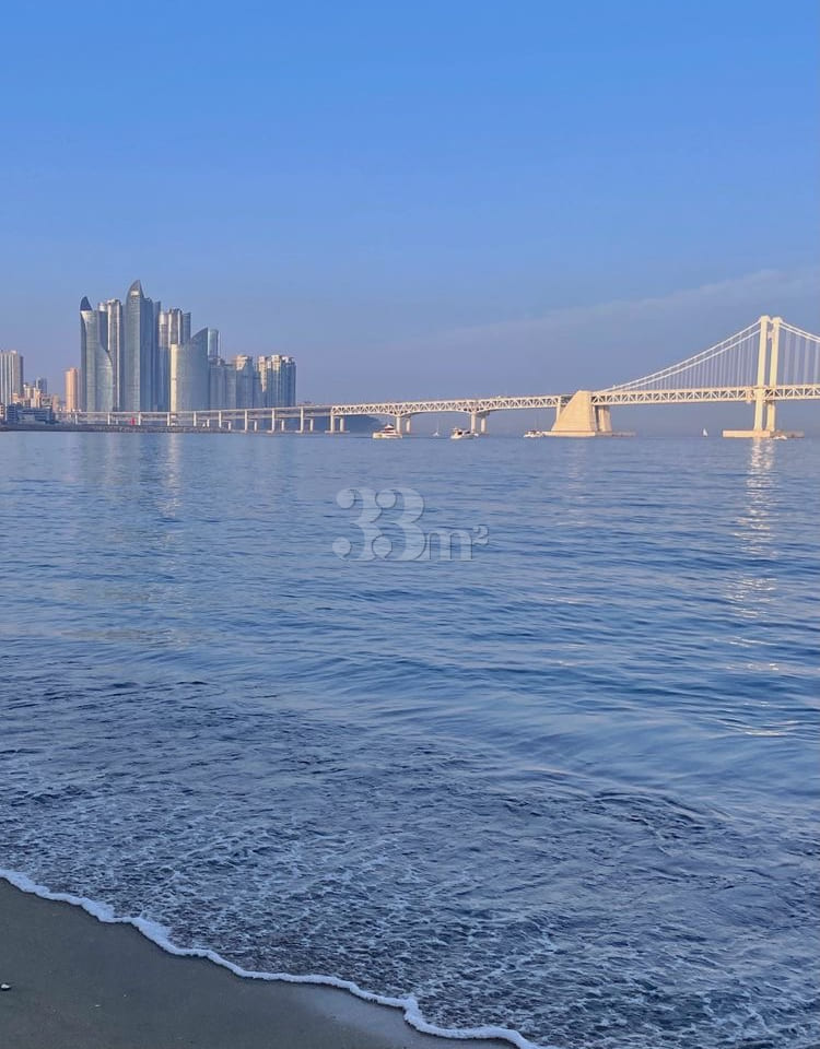 Gwangalli's Sparkling Ocean View 0th image