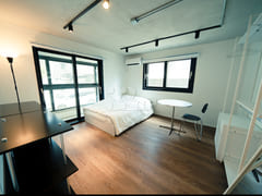 3 minutes from Eonju Station; like-new condit 0th image