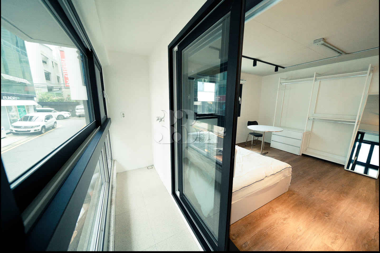 3 minutes from Eonju Station; like-new condit 3th image