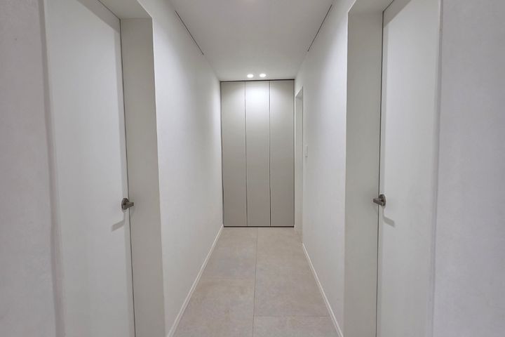 Hanti Station 3-room, fully furnished 14th image