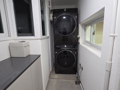 Hanti Station 3-room, fully furnished 17th image
