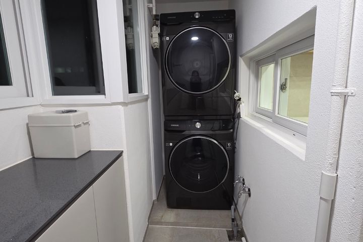 Hanti Station 3-room, fully furnished 17th image